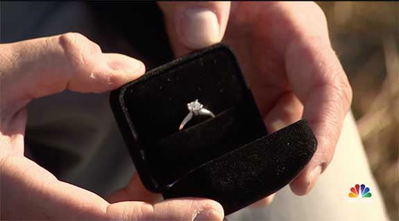 Illinois couple receives free engagement ring